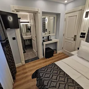 Hotel Luxx Garden, Istanbul